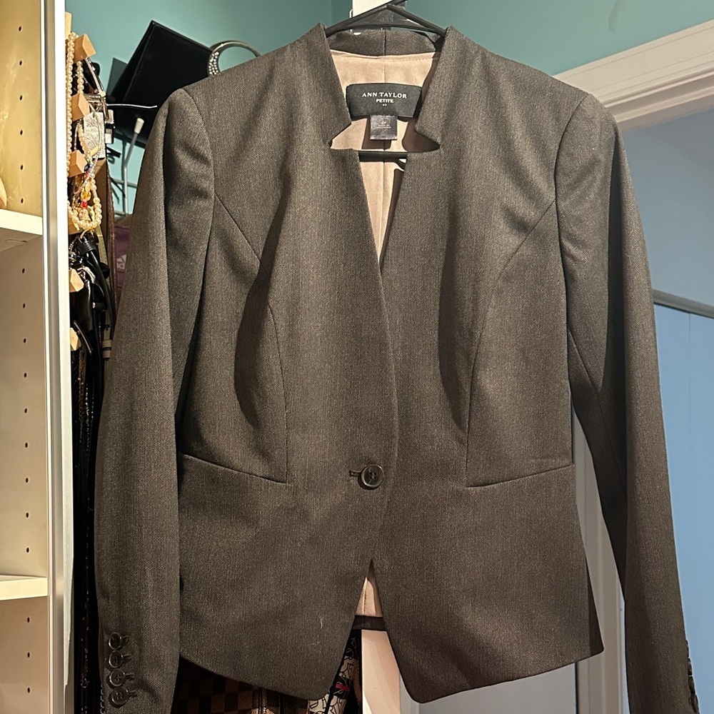 Ann Taylor Charcoal Blazer 2P
